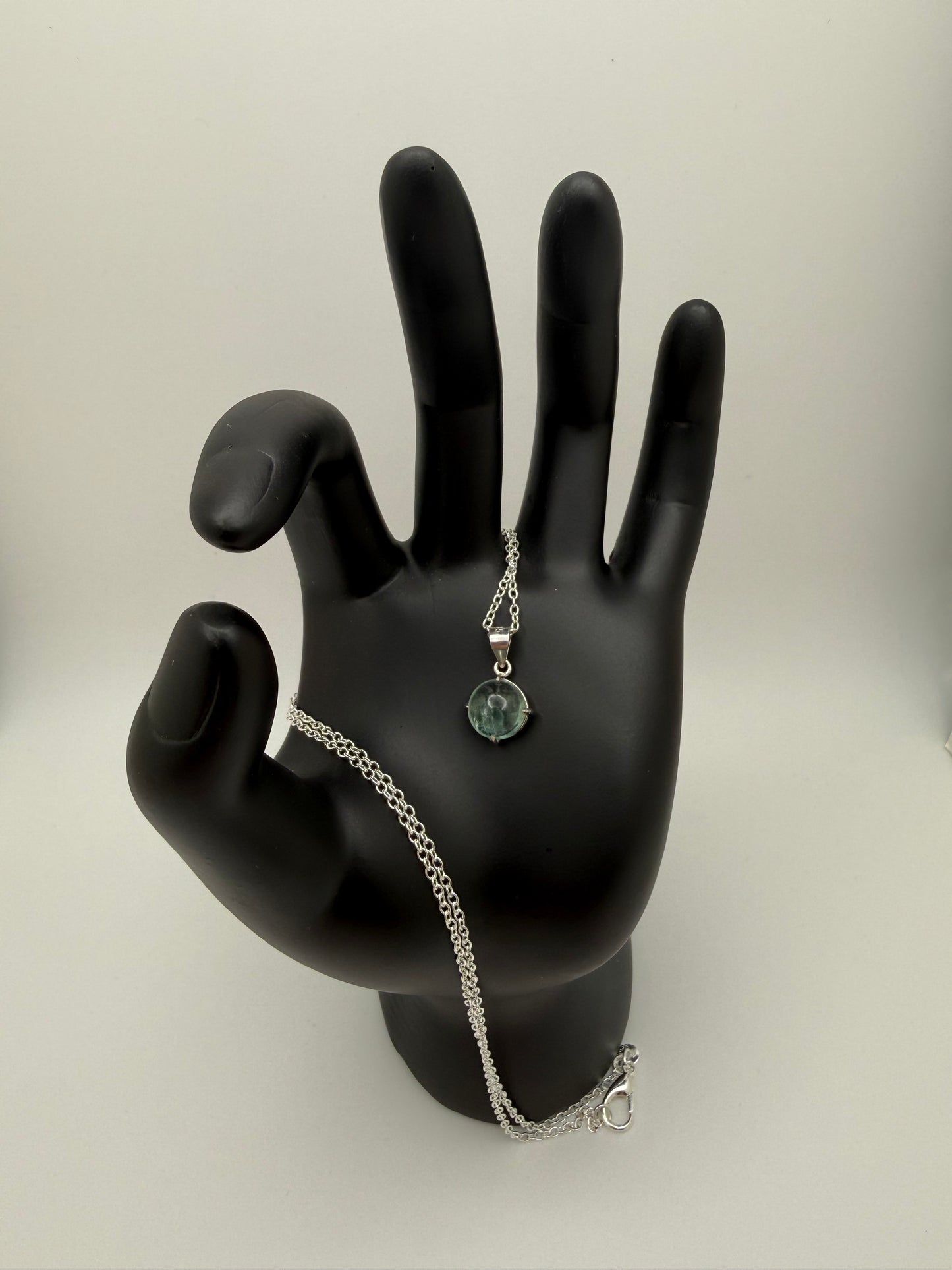 Sterling Silver necklace with Cabochon stone
